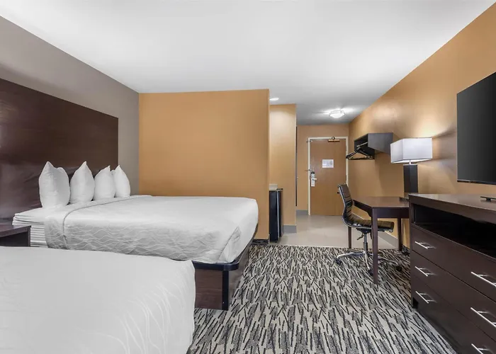 Best Western Plus Denton Inn & Suites